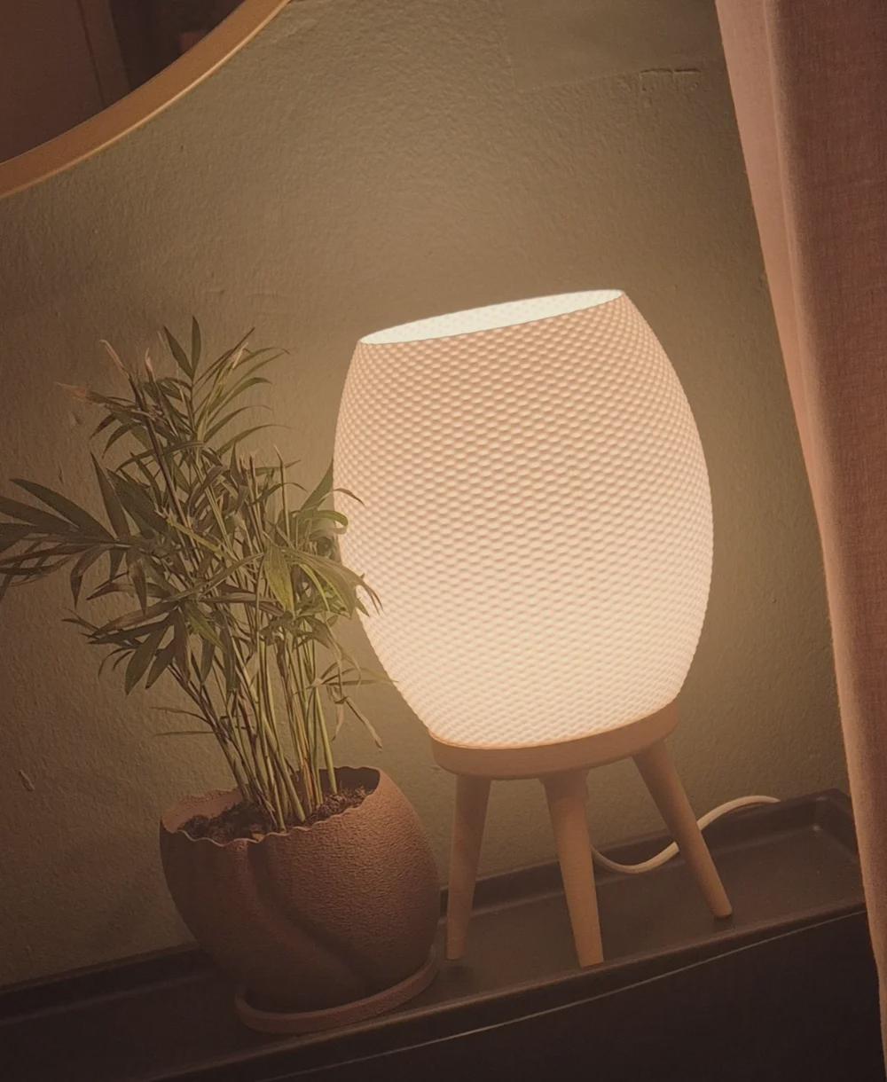 LUNAIR – Modern Table Lamp With Legs | Elevated Ambient Light for Desk, Nightstand & Living Room