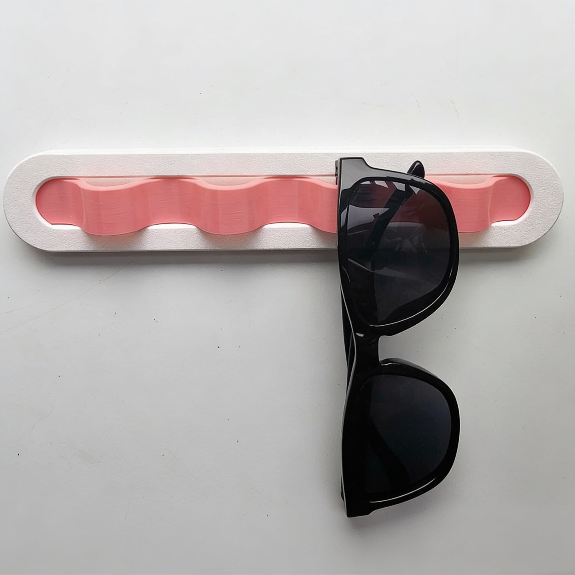 Minimalist Wall Sunglasses Holder – Holds 4 Pairs | Stylish & Functional Eyewear Rack